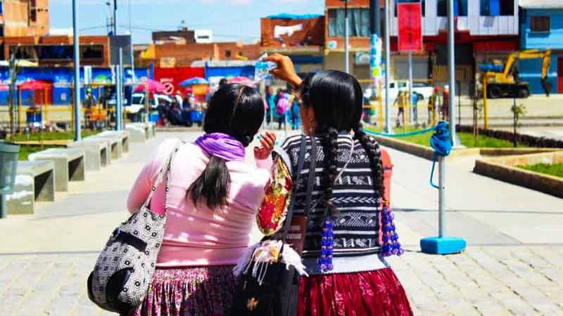 5 itens comuns da moda feminina chilena