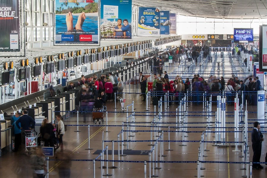 Como ir do centro ao aeroporto de Santiago